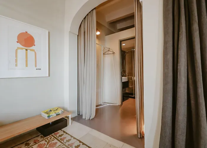 Altana By Vintage * La Valeta